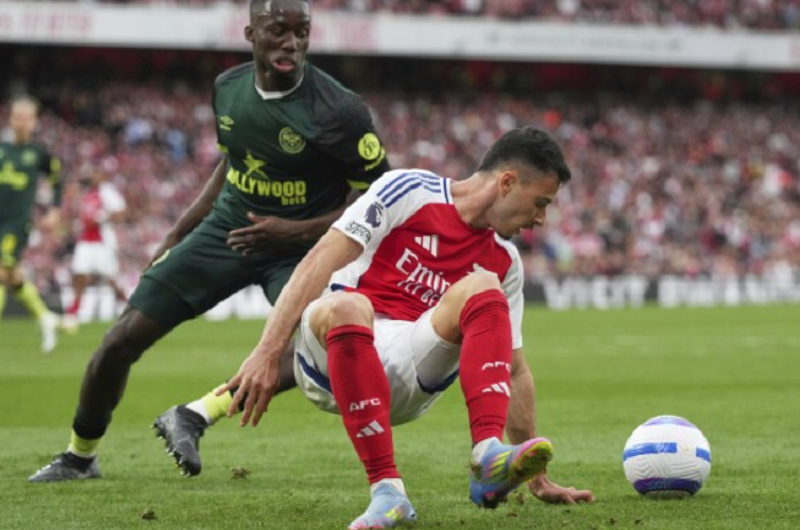 martinelli-danh-mat-minh-arsenal-tinh-chieu-mo-nico-williams-va-matheus-cunha-de-thay-doi-hang-cong