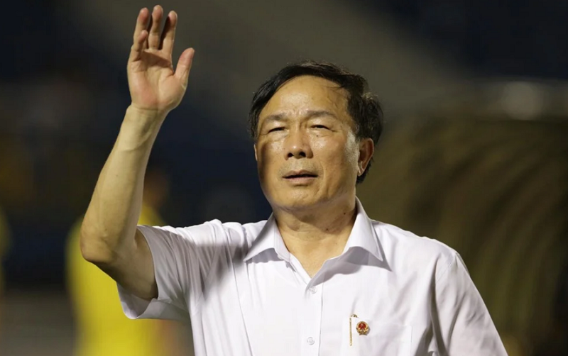 quyt-luong-hlv-chau-au-thanh-hoa-bi-fifa-phat-nang