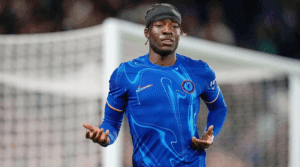 khong-chi-jackson-noni-madueke-cung-gop-phan-khien-chelsea-guc-nga-tai-st-james-park